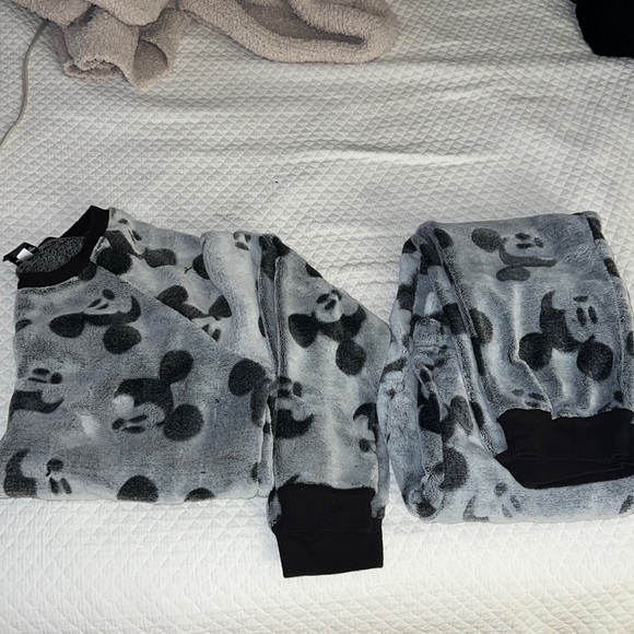 Disney Other - Mickey pj set
